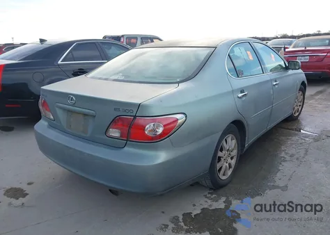 2002 Lexus Es 300 z USA, uszkodzony, nr VIN JTHBF30G920083631